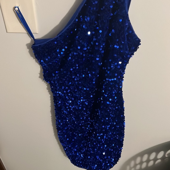 Beautiful blue sequin dress very soft not scratchy and never worn - Picture 2 of 2